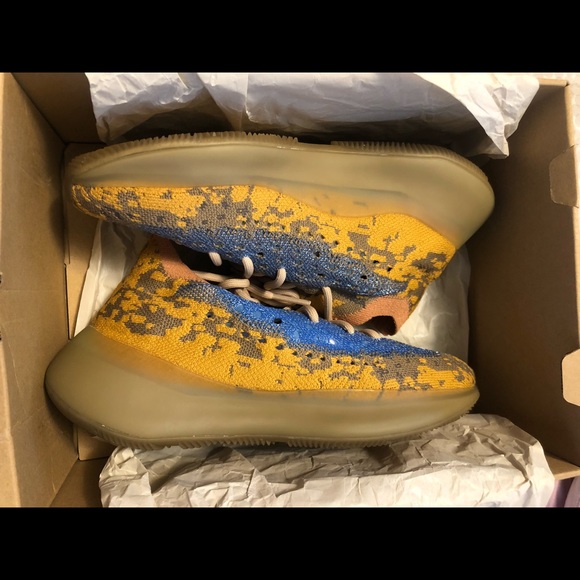 Authentic. New - Picture 2 of 6